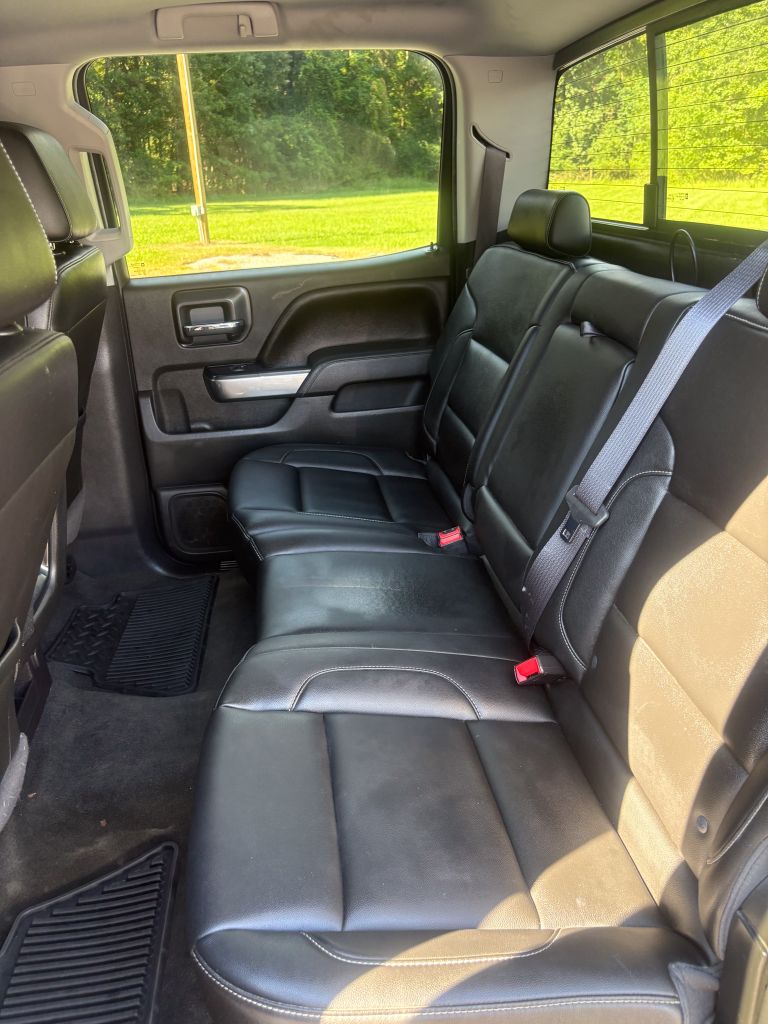 2016 Chevrolet Silverado - $16,995