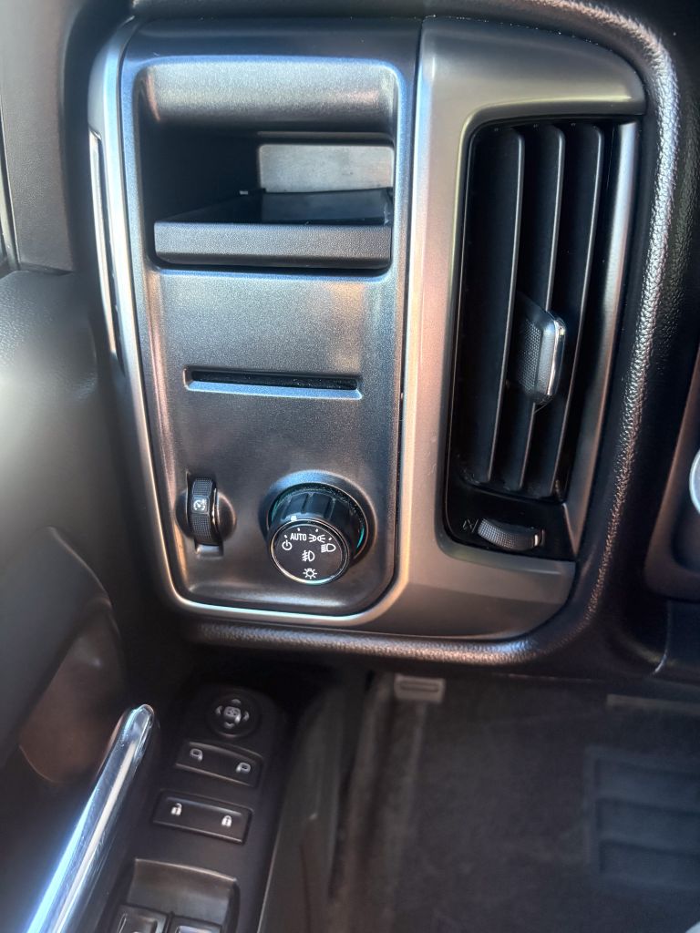 2016 Chevrolet Silverado - $16,995
