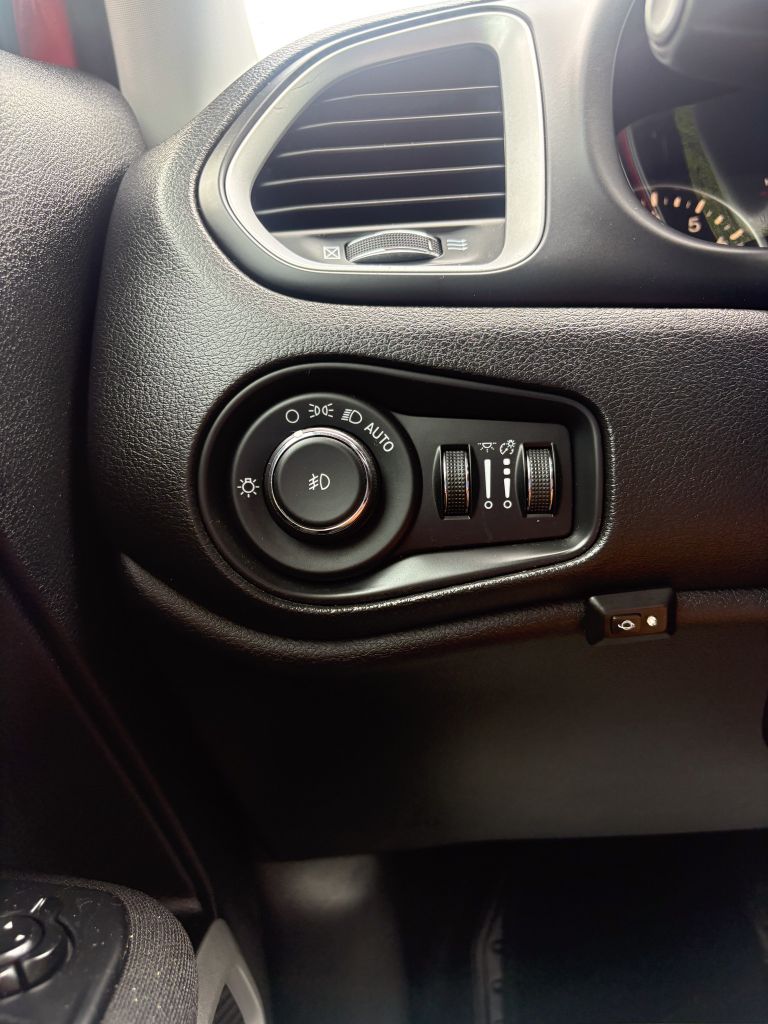 2019 Jeep Renegade - $15,931