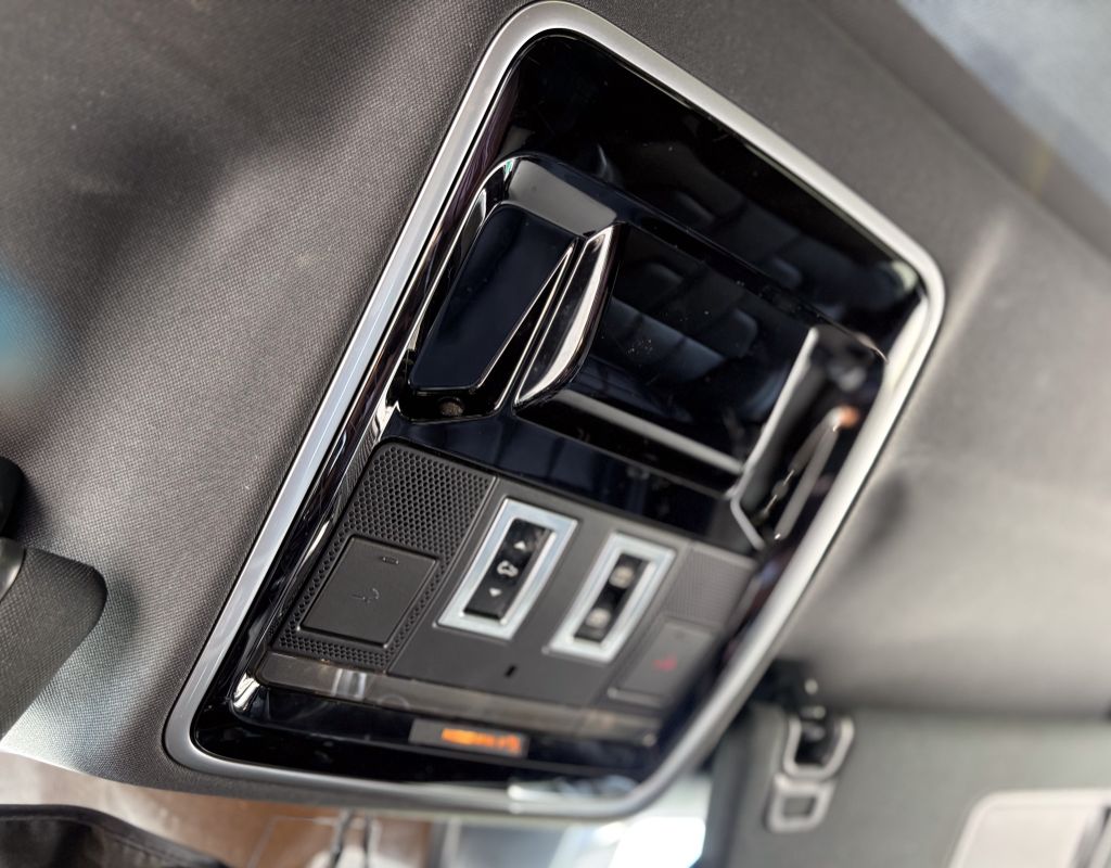 2015 Land Rover Range Rover Sport - $18,995