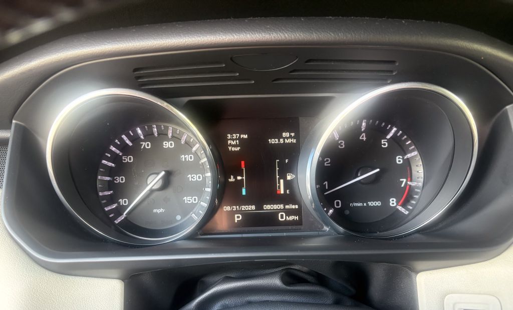 2015 Land Rover Range Rover Sport - $18,995
