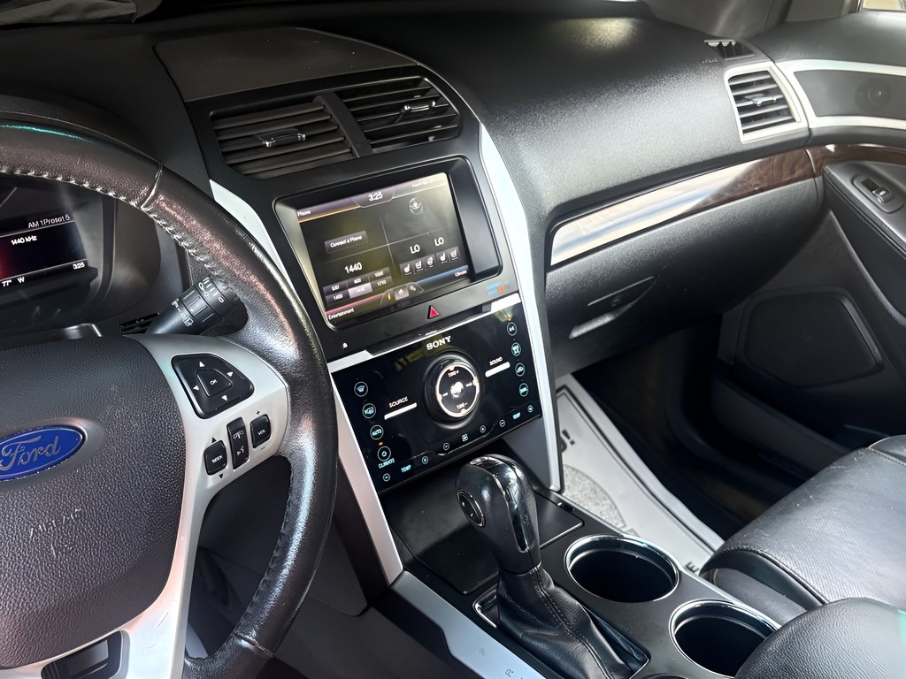 2013 Ford Explorer - $6,995