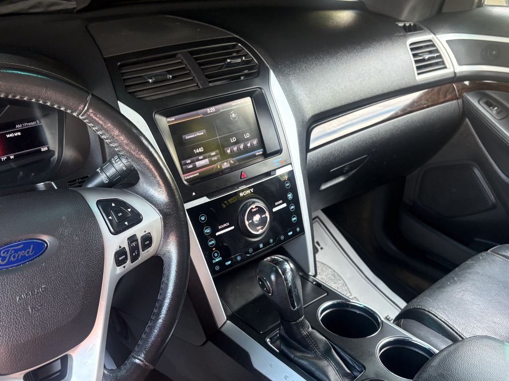 2013 Ford Explorer - $6,995