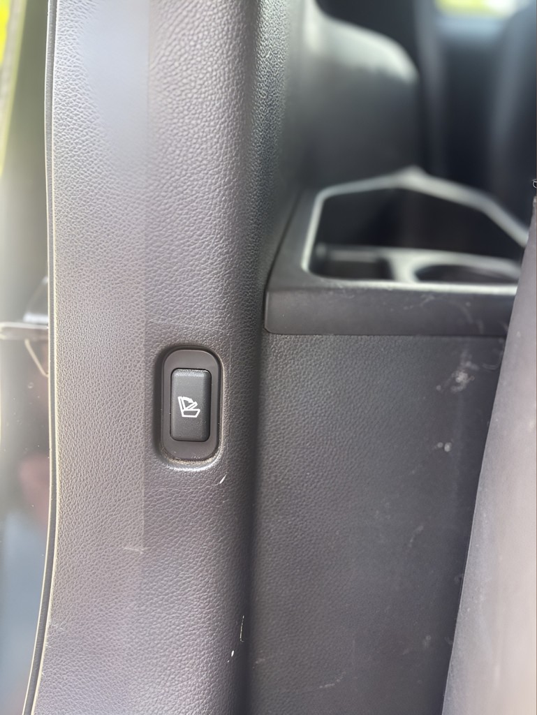 2013 Ford Explorer - $6,995