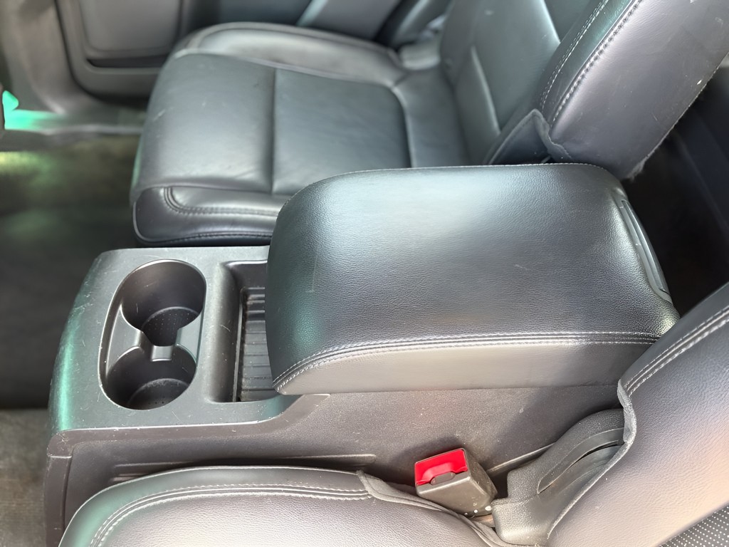 2013 Ford Explorer - $6,995
