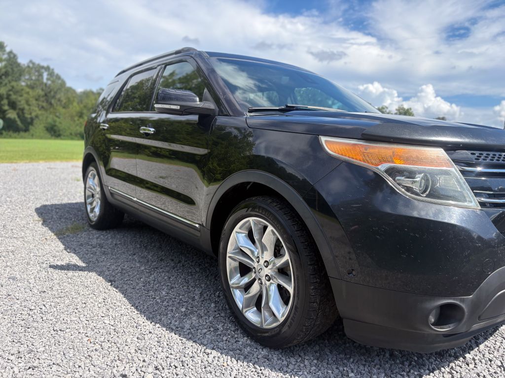 2013 Ford Explorer - $6,995