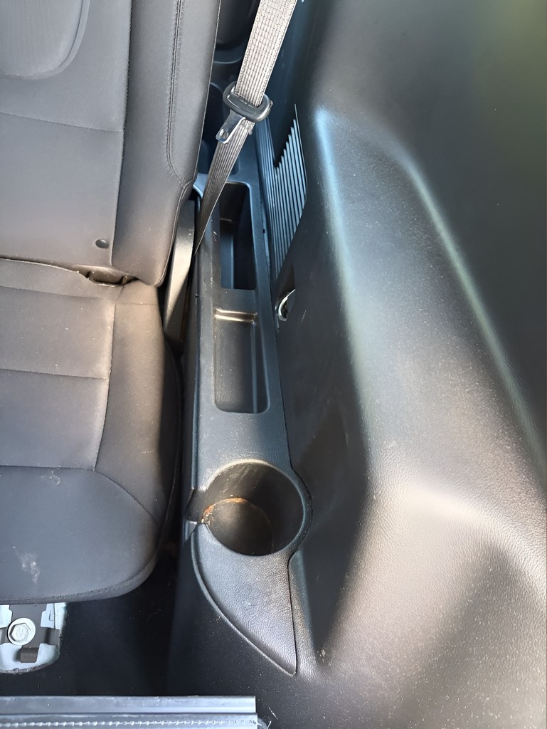 2022 Ford Explorer - $19,500