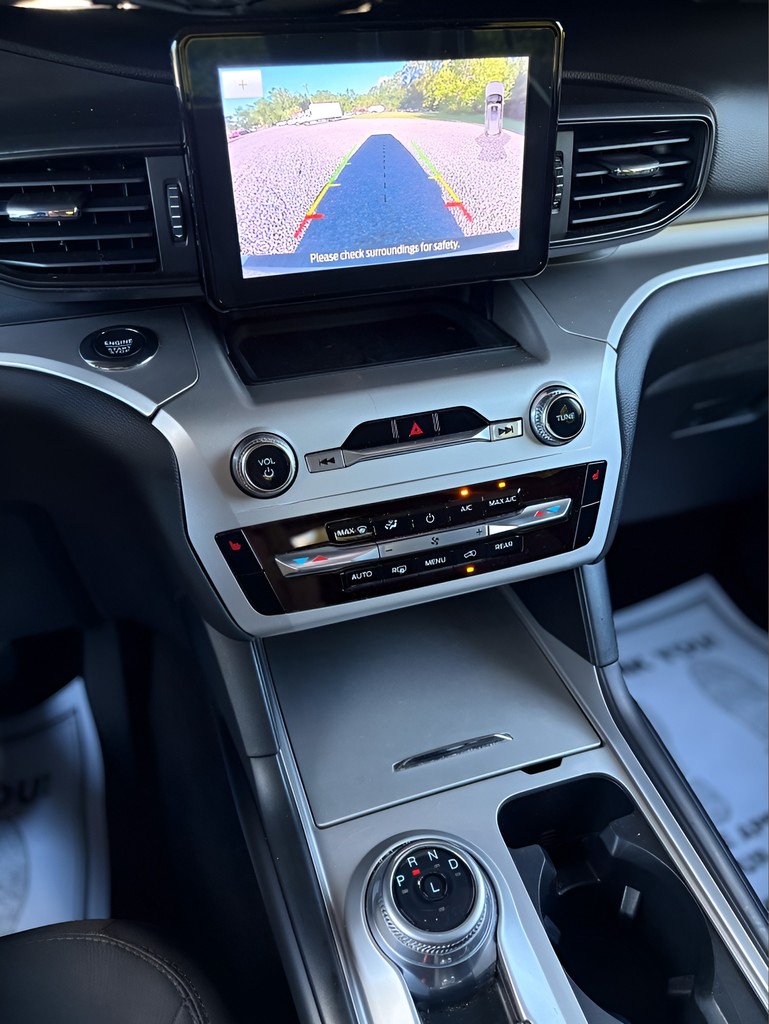 2022 Ford Explorer - $19,500