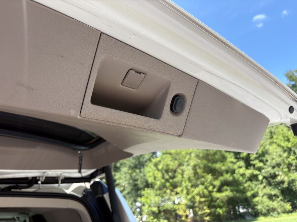 2015 Chevrolet Tahoe - $12,995