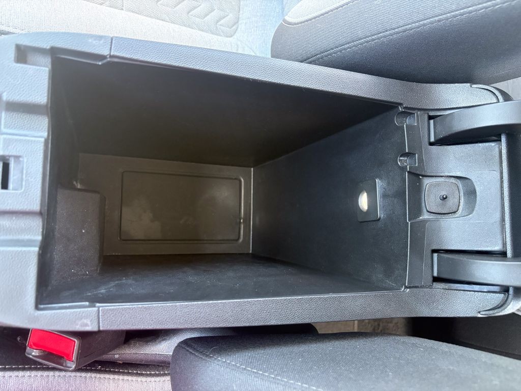 2022 Chevrolet Equinox - $18,995