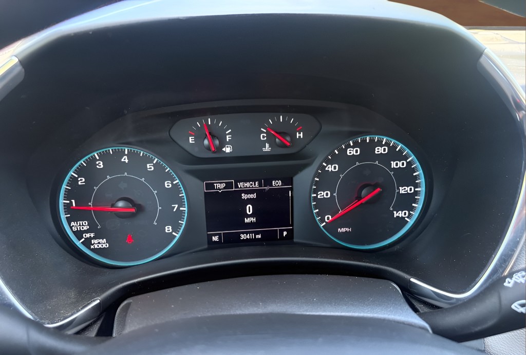 2022 Chevrolet Equinox - $18,995