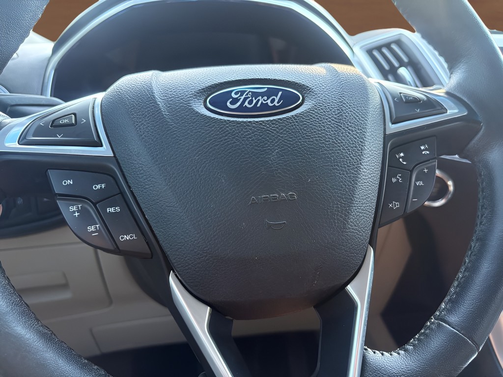 2015 Ford Edge - $7,850