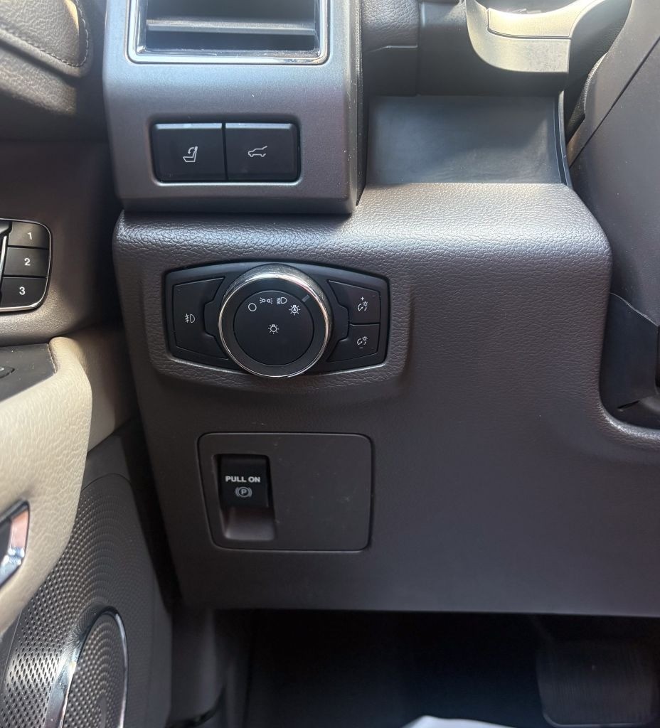 2020 Ford Expedition - $23,395