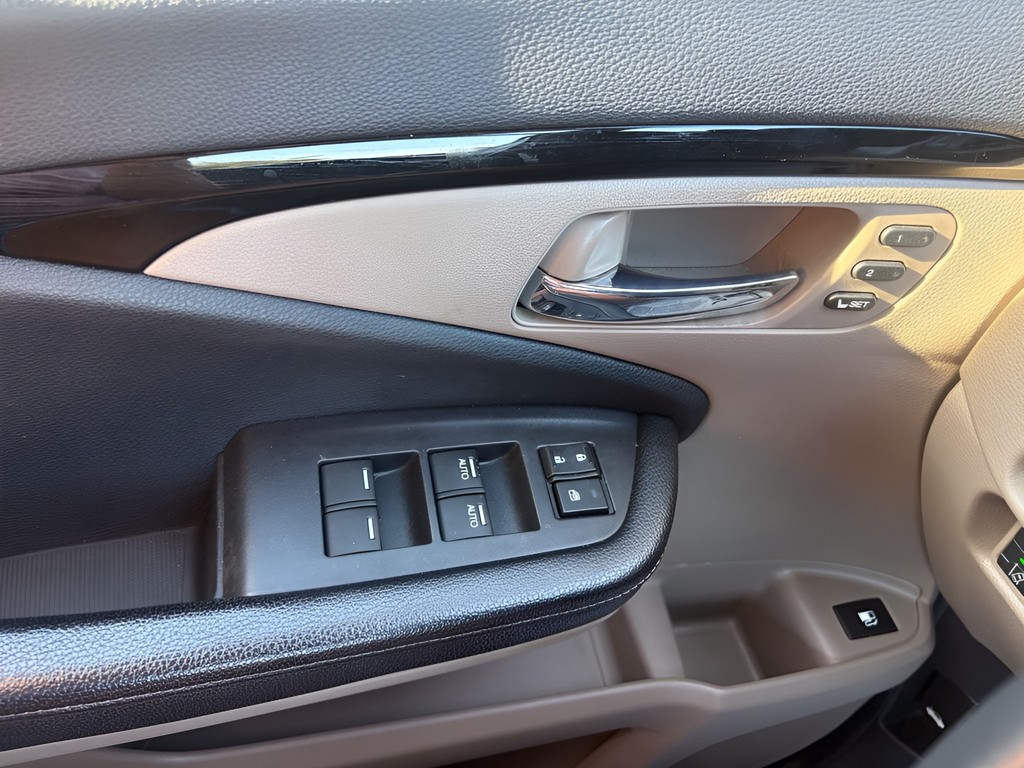 2017 Honda Ridgeline - $21,200