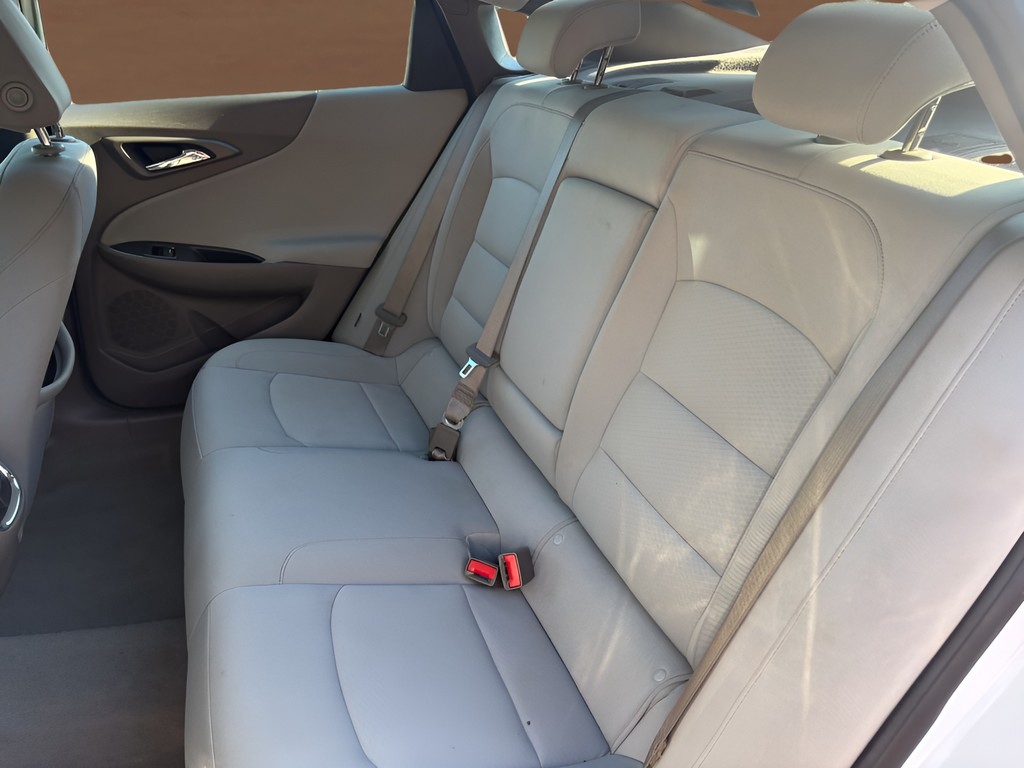 2021 Chevrolet Malibu - $13,995