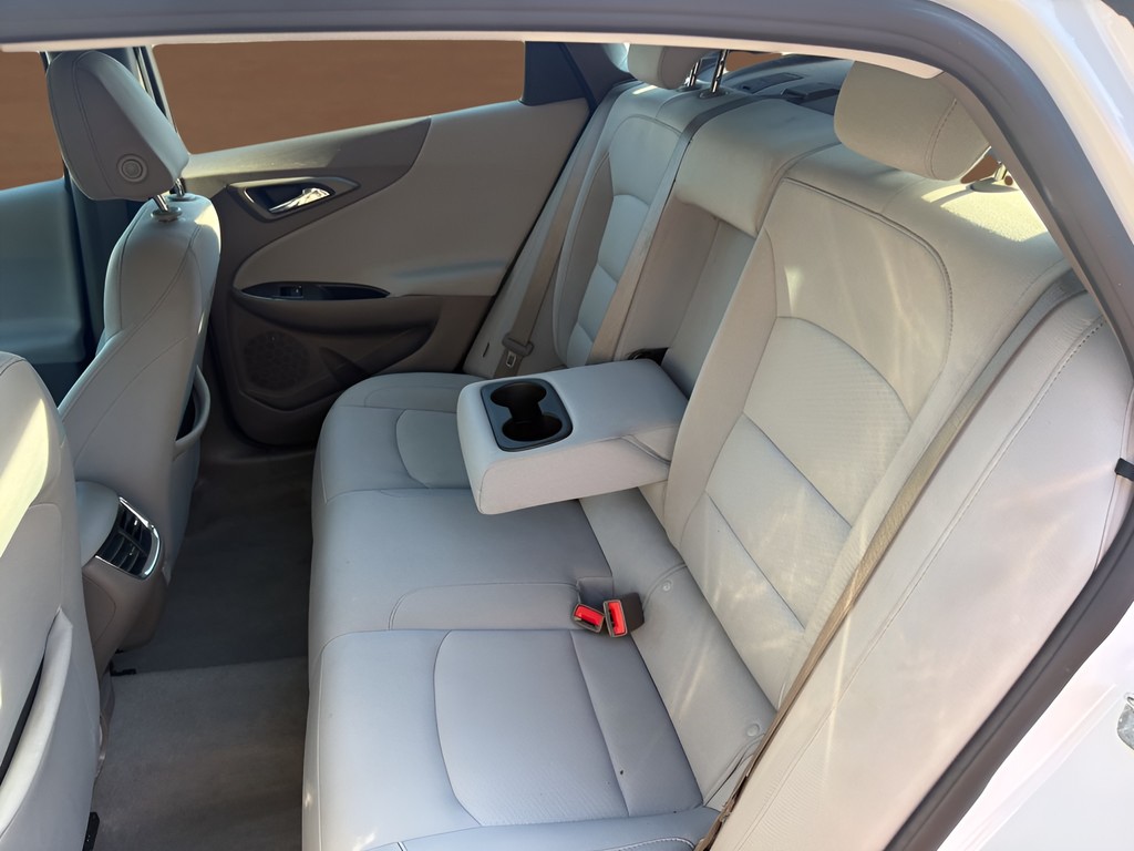 2021 Chevrolet Malibu - $13,995