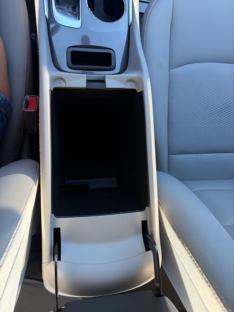 2021 Chevrolet Malibu - $13,995