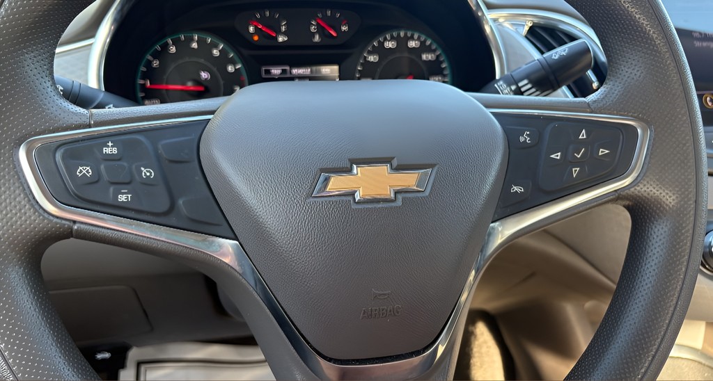 2021 Chevrolet Malibu - $13,995
