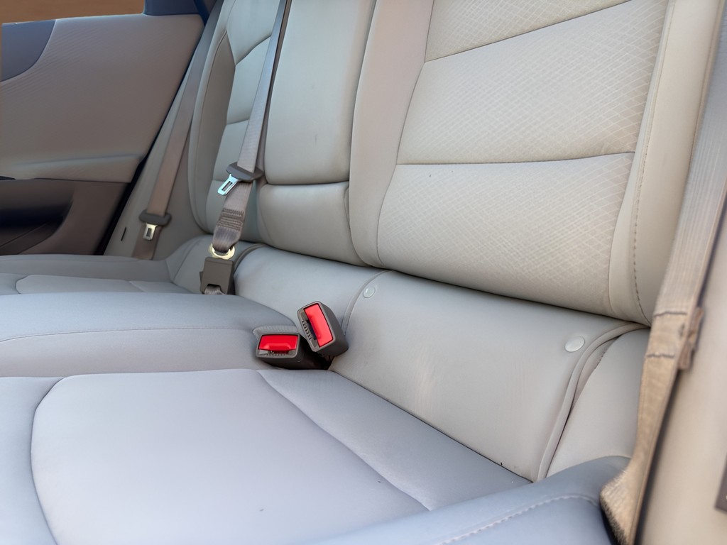 2021 Chevrolet Malibu - $13,995