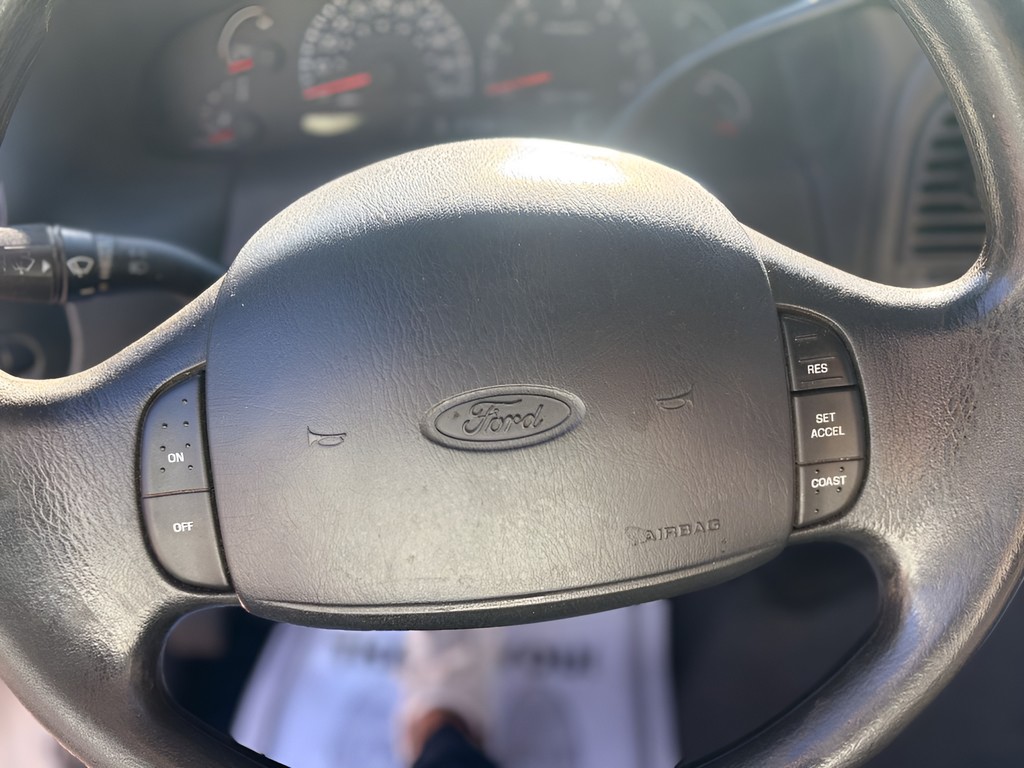 2000 Ford F-150 - $3,500