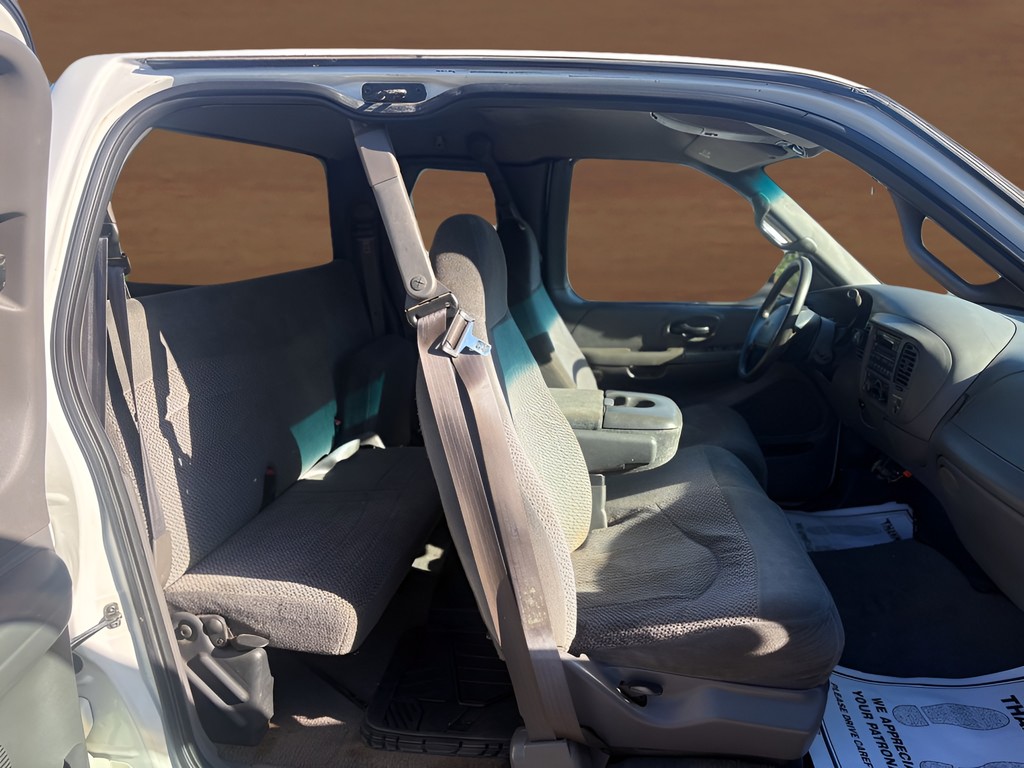 2000 Ford F-150 - $3,500