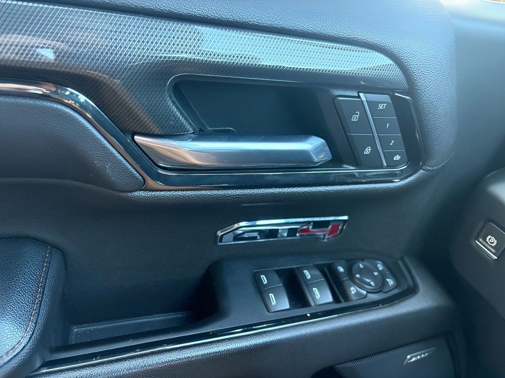 2022 GMC Sierra - $41,995