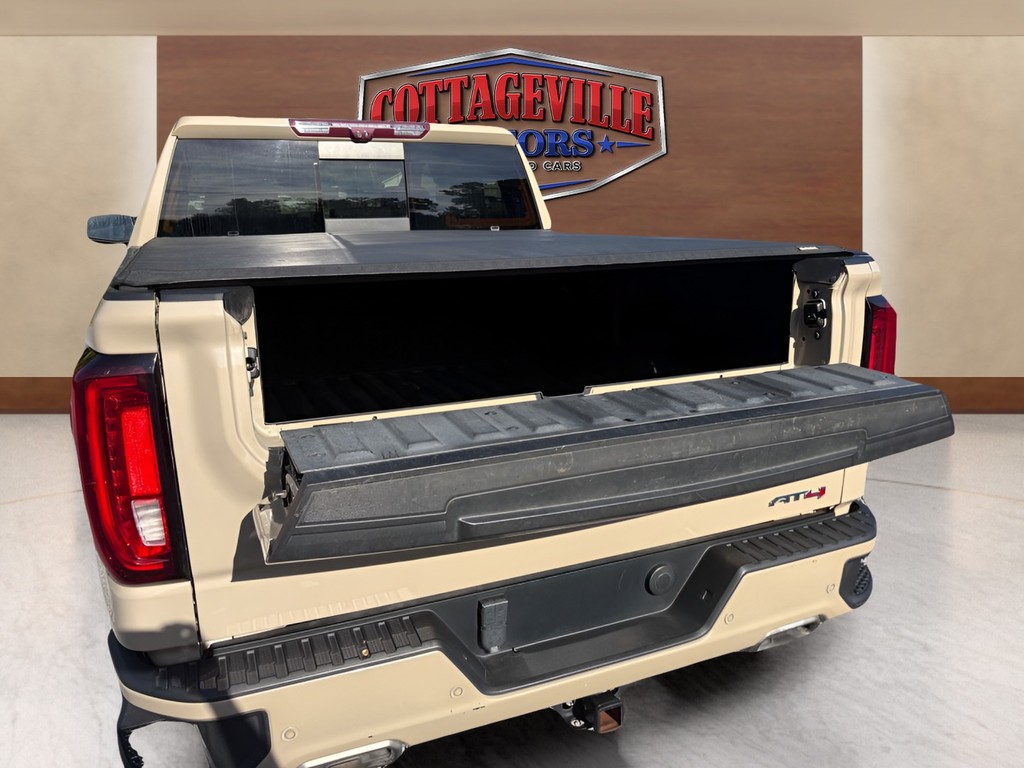 2022 GMC Sierra - $41,995