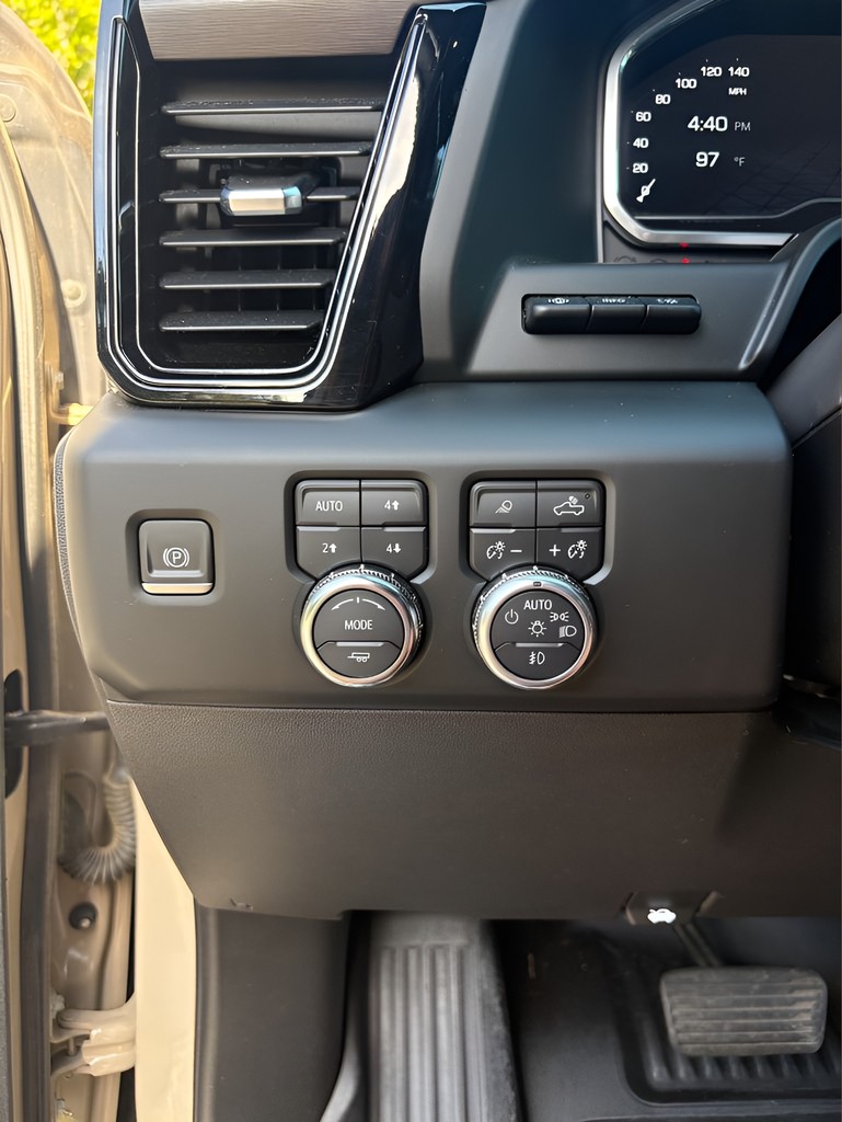 2022 GMC Sierra - $41,995