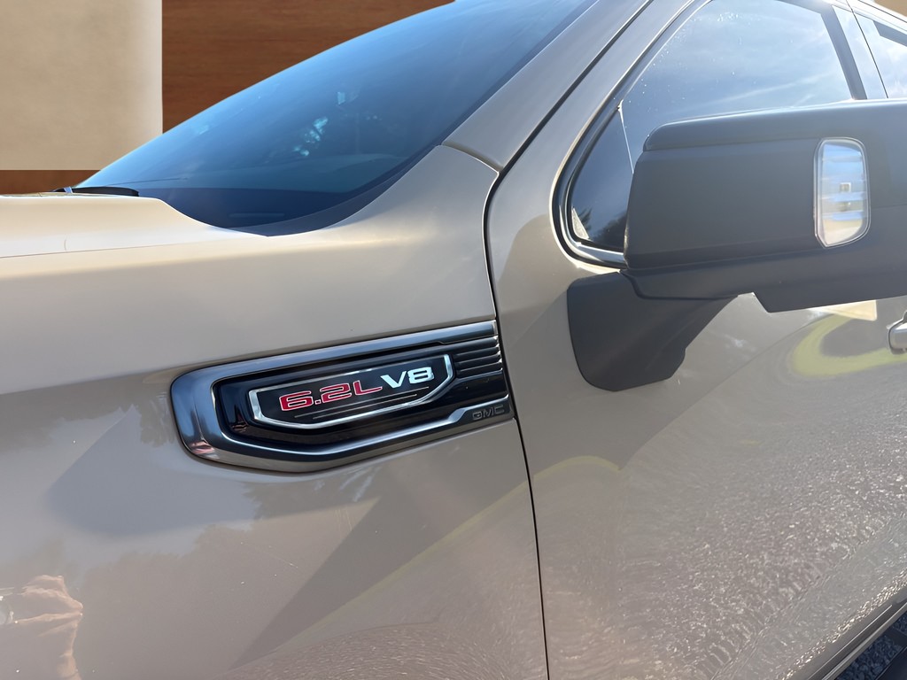 2022 GMC Sierra - $41,995