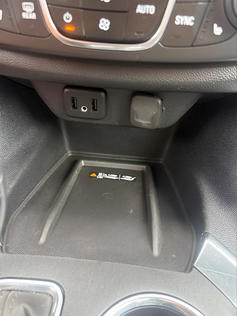 2023 Chevrolet Traverse - $21,995