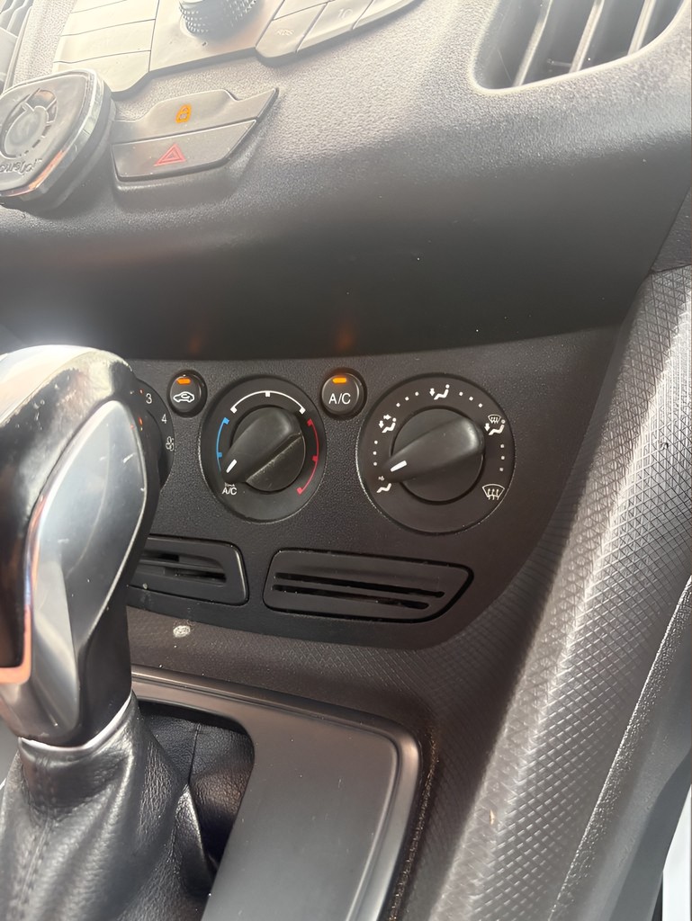 2018 Ford Transit Connect - $11,500