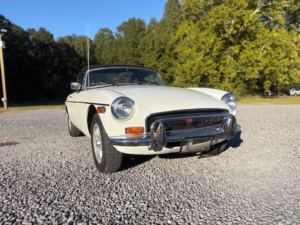 1973 MG B - $27,500
