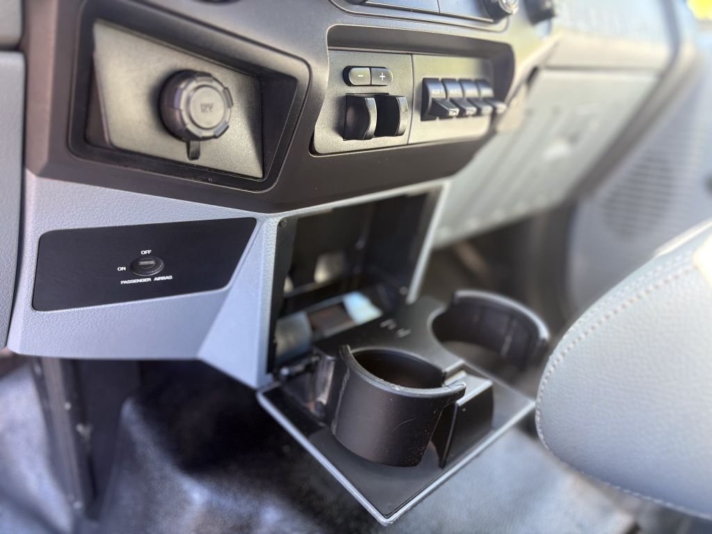 2015 Ford F-550 - $12,995