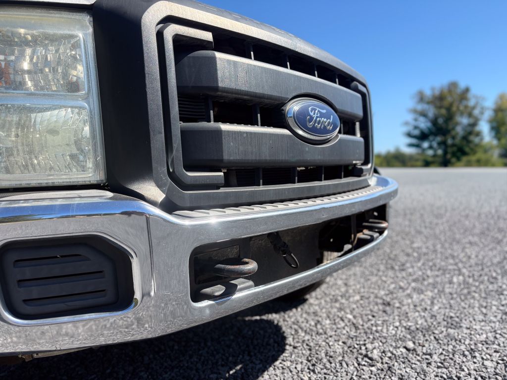 2015 Ford F-550 - $12,995