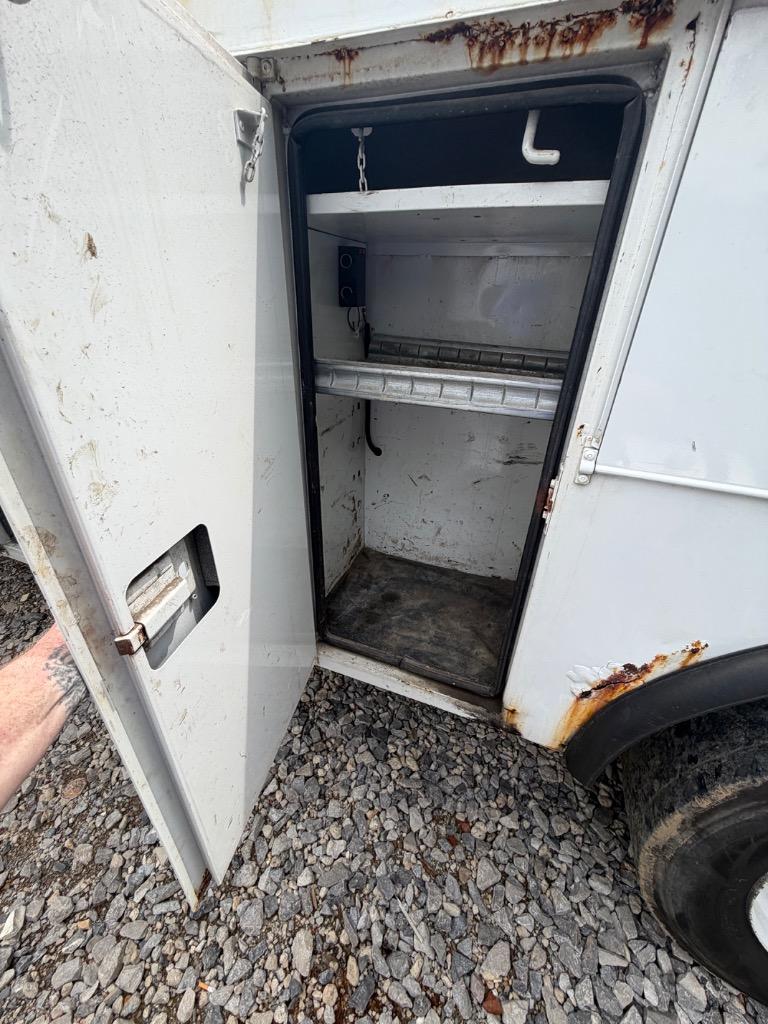 2003 International 7400 - $12,000