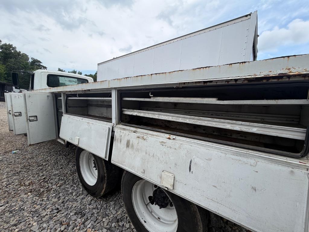2003 International 7400 - $12,000