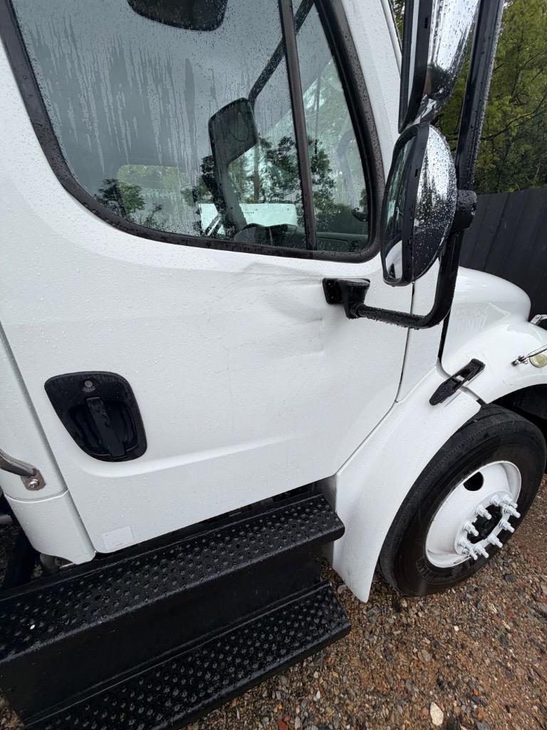 2018 Freightliner M2