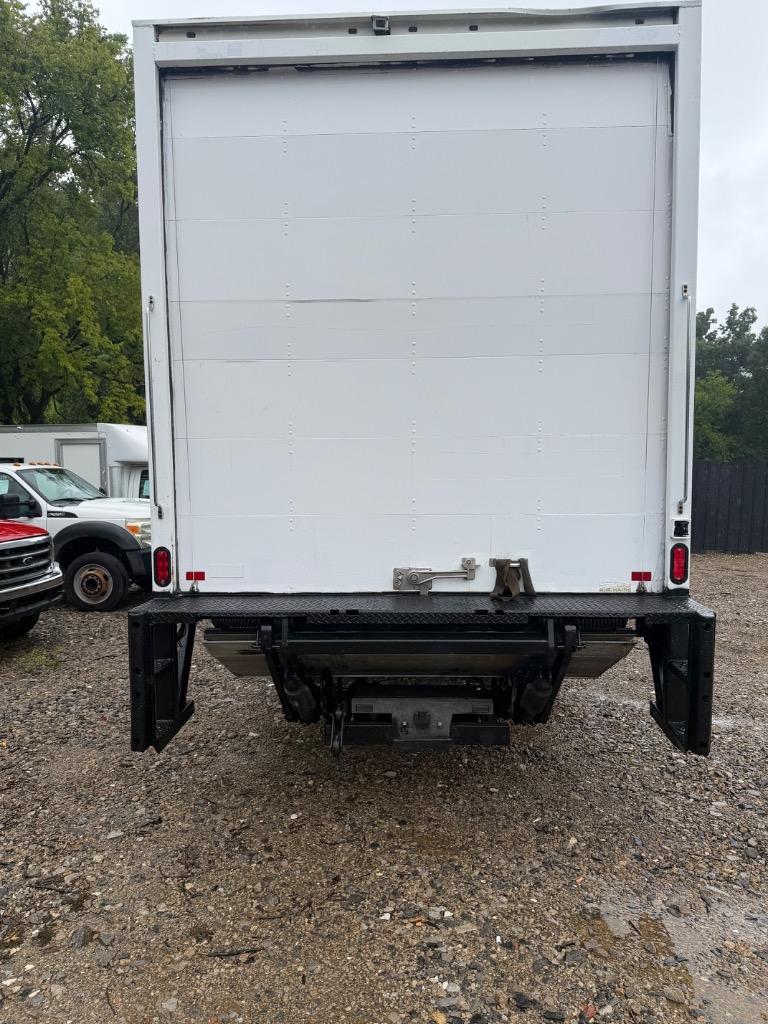 2018 Freightliner M2