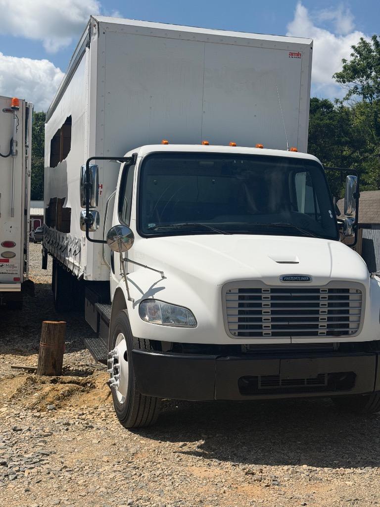 2018 Freightliner M2