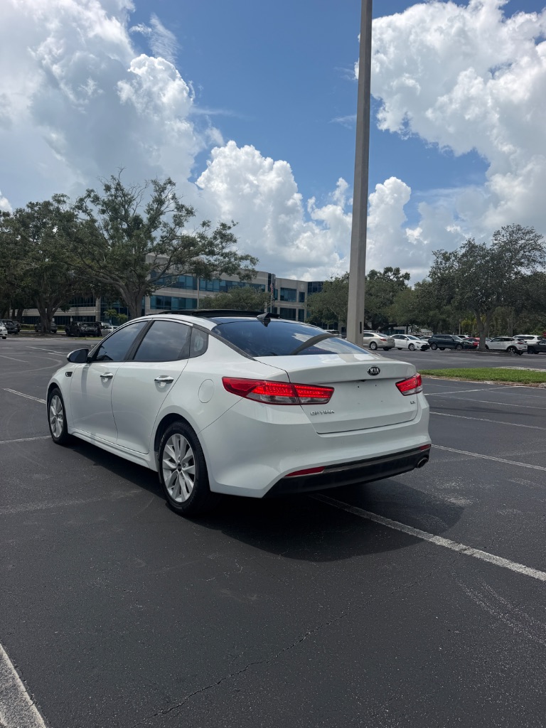 2016 Kia Optima - $10,900