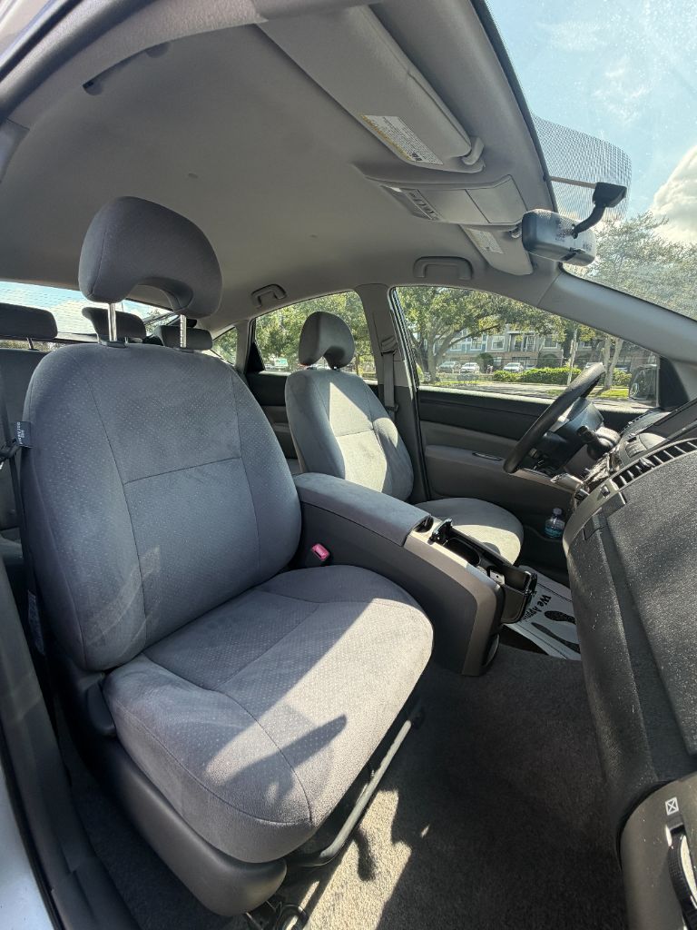 2009 Toyota Prius - $6,500