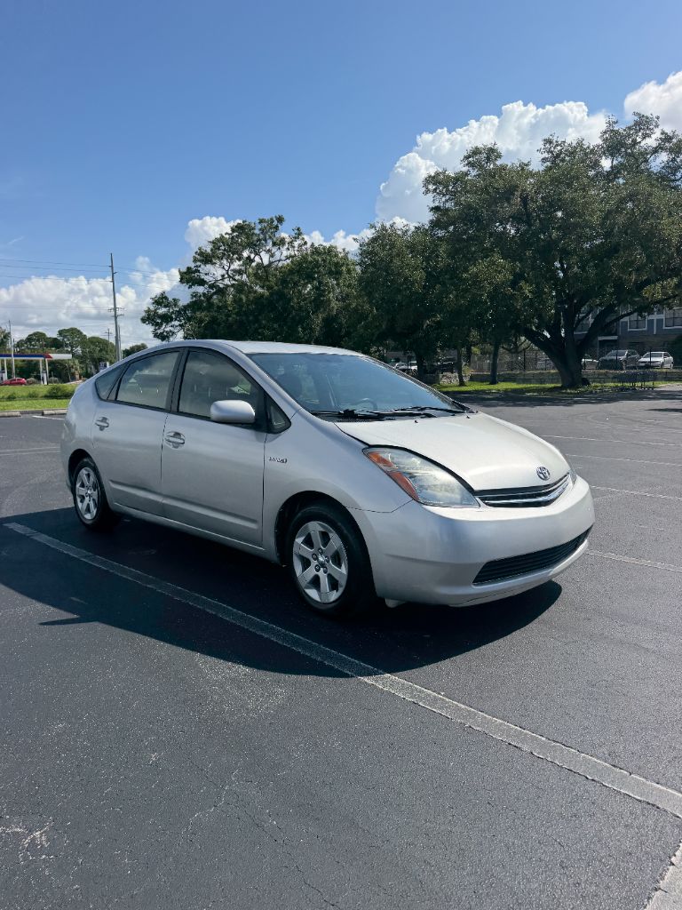 2009 Toyota Prius - $6,500