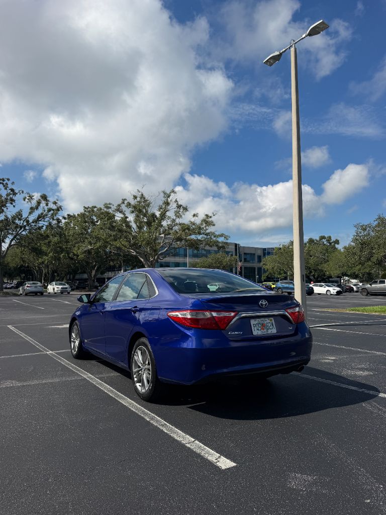 2016 Toyota Camry - $12,900