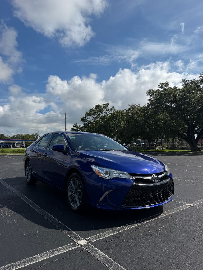 2016 Toyota Camry - $12,900