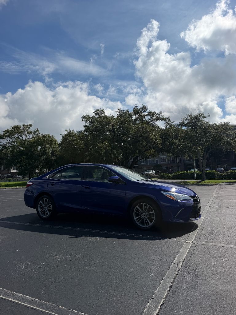 2016 Toyota Camry - $12,900