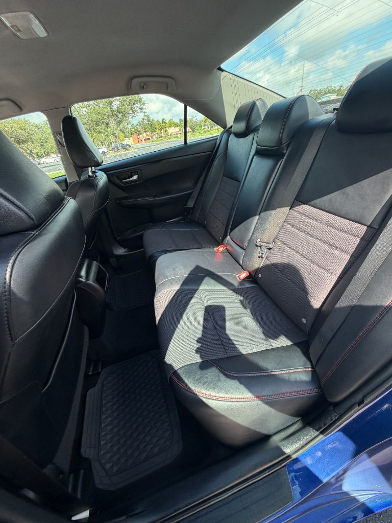 2016 Toyota Camry - $12,900