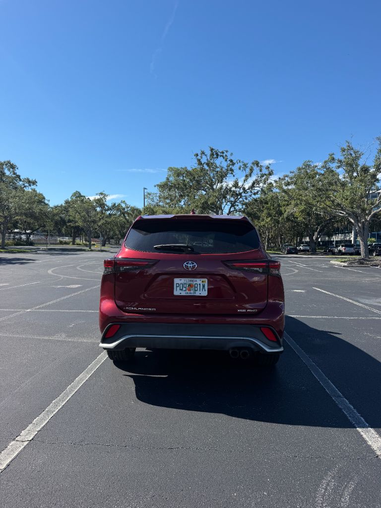 2024 Toyota Highlander - $42,990
