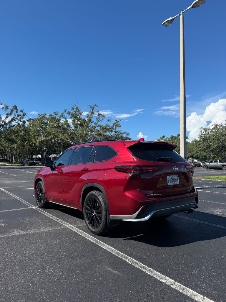 2024 Toyota Highlander - $42,990