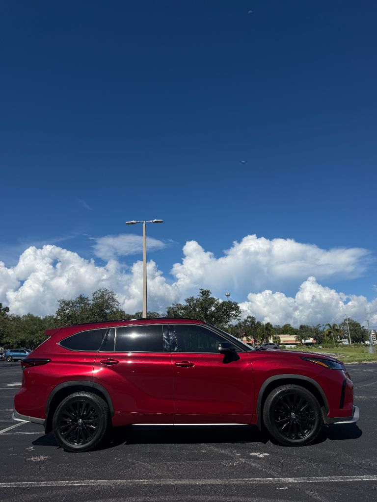 2024 Toyota Highlander - $42,990
