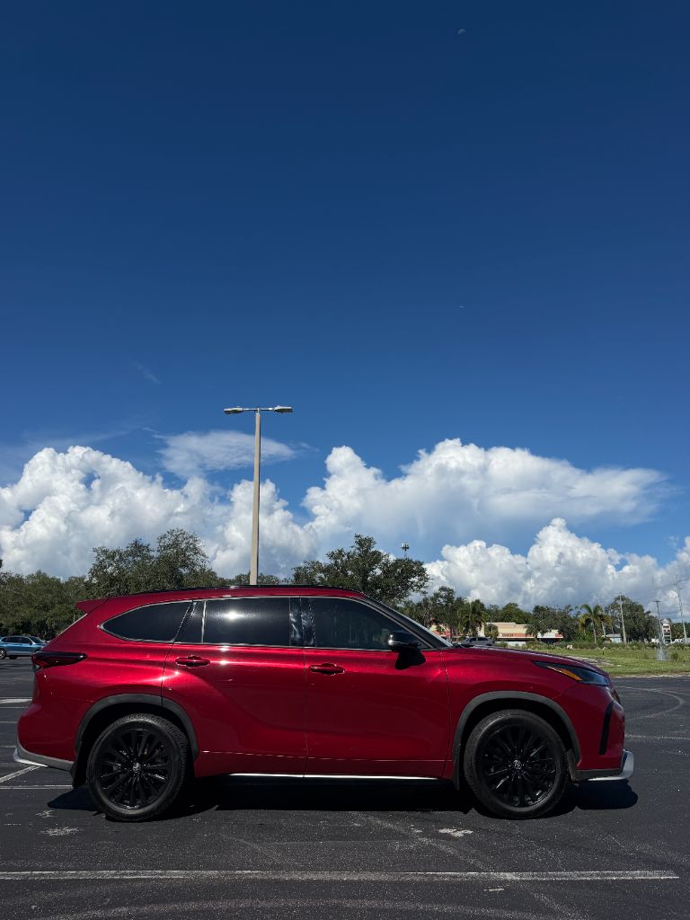2024 Toyota Highlander - $42,990